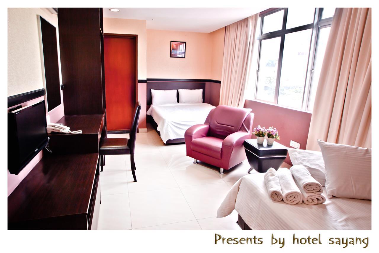 Sayang Hotel Kulai Bagian luar foto
